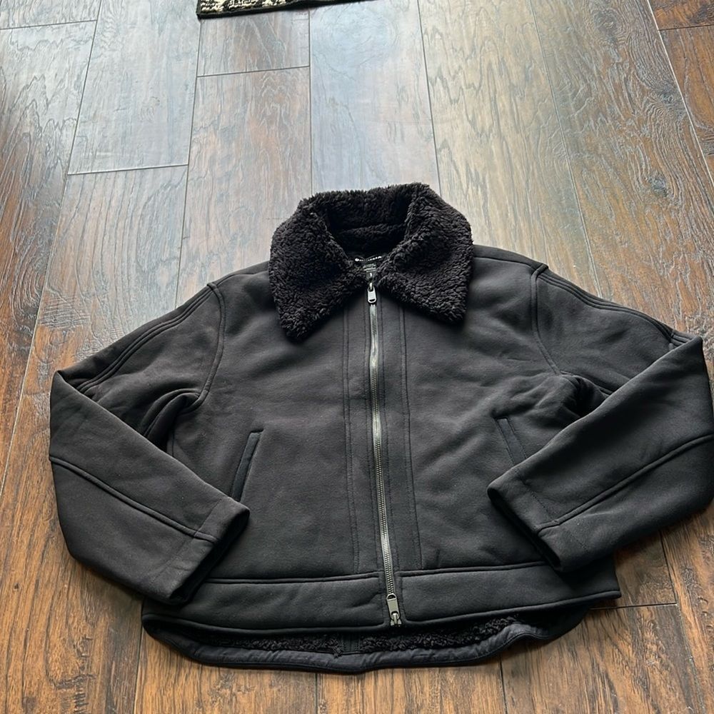 EUC ATHLETA Jacket Womens Small Westbound Sherpa Lined Black super soft and warm